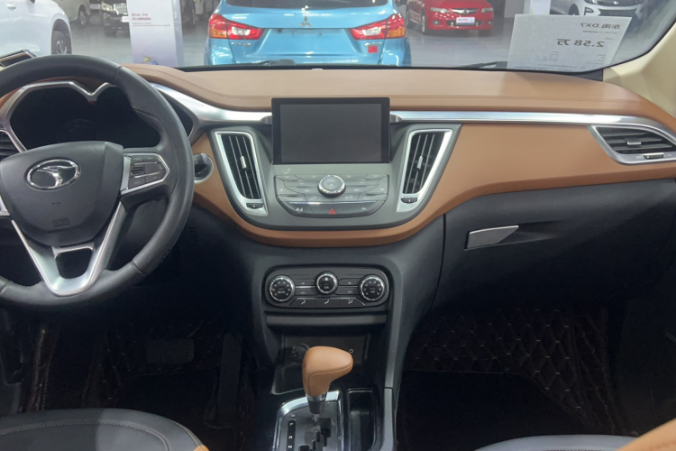 东南DX7 2015款 1.5T 自动尊贵型局部细节16