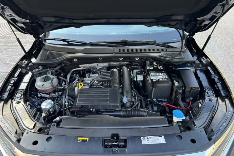 大众 帕萨特 2024款 280TSI 商务版中控内饰7011