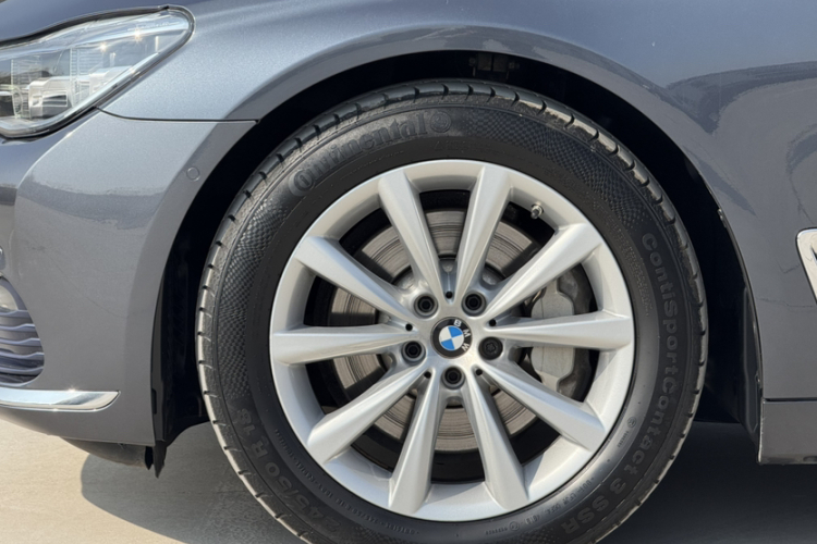 宝马7系 2016款 730Li 豪华型车身外观6001