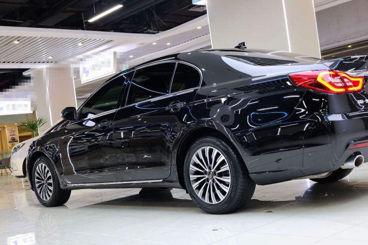 红旗H7 2021款 2.0T 旗舰版车身外观6008