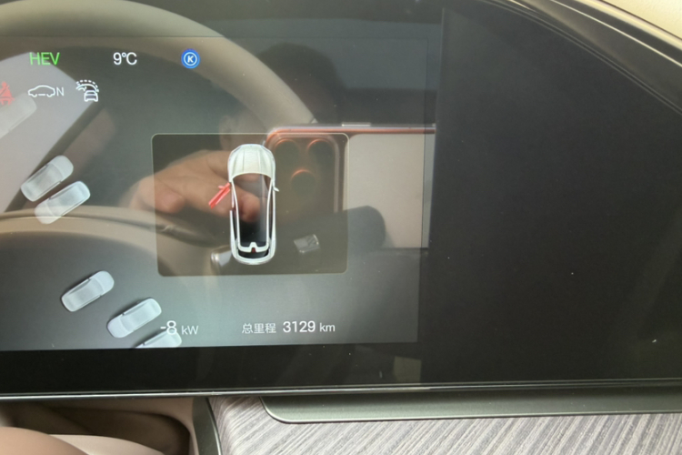 腾势Z9GT 2024款 1100四驱Max版中控内饰15