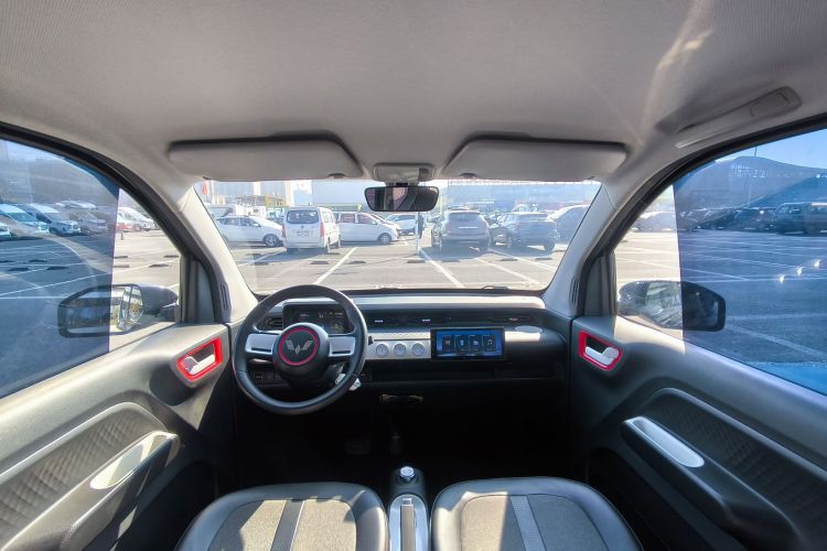 五菱汽车 宏光MINIEV 2022款 GAMEBOY 200km 玩乐款 磷酸铁锂中控内饰7006