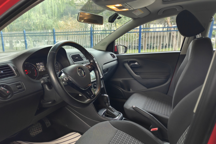 大众 Polo 2018款 1.5L 自动安享型中控内饰7007