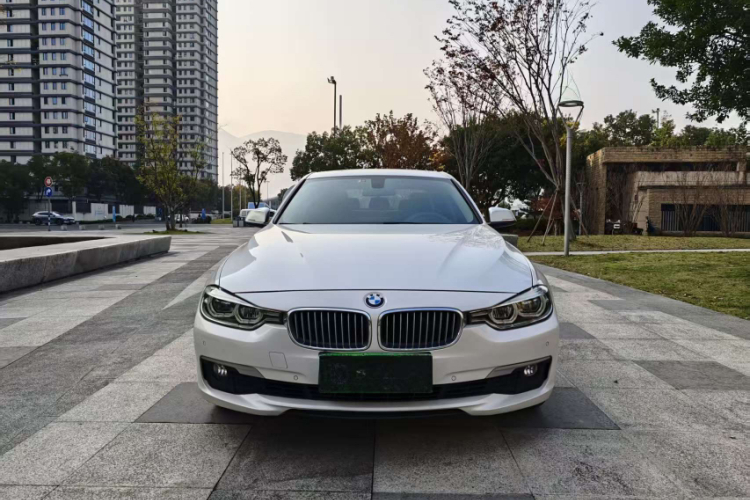 宝马3系 2018款 320Li 时尚型车身外观6005