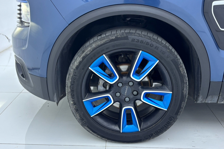 领克01 2017款 2.0T 两驱耀Pro版车身外观6003