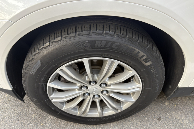 凯迪拉克XT5 2017款 周年庆版 25T 豪华型车身外观6002