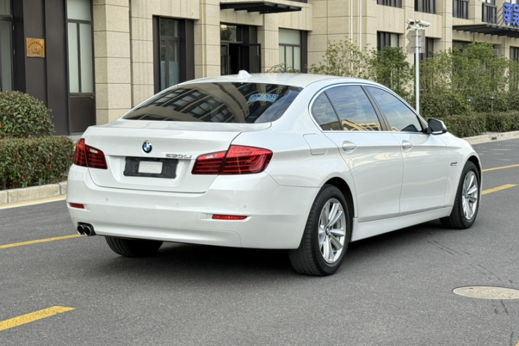 宝马5系 2014款 520Li 典雅型车身外观6014