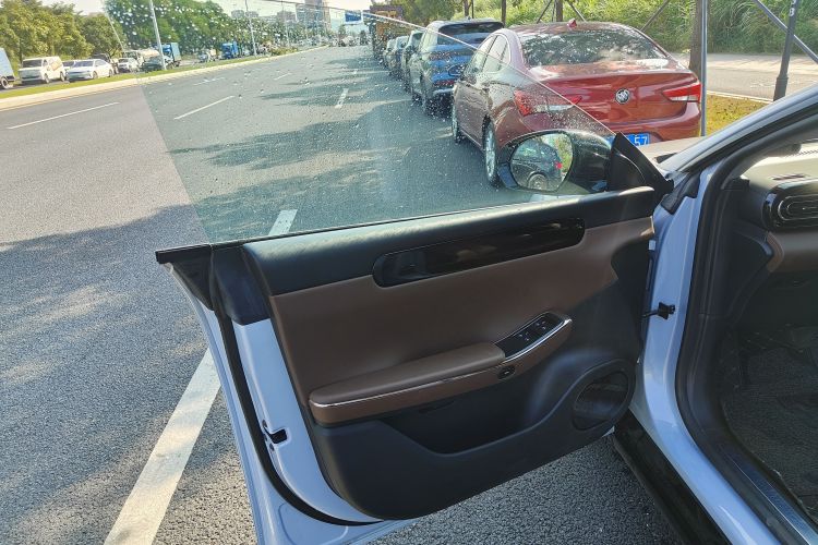 零跑汽车 零跑C01 2023款 增程 316 智享版局部细节9005