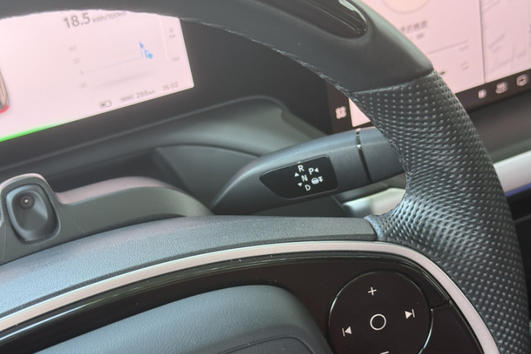 小鹏P7 2022款 480E+中控内饰7006