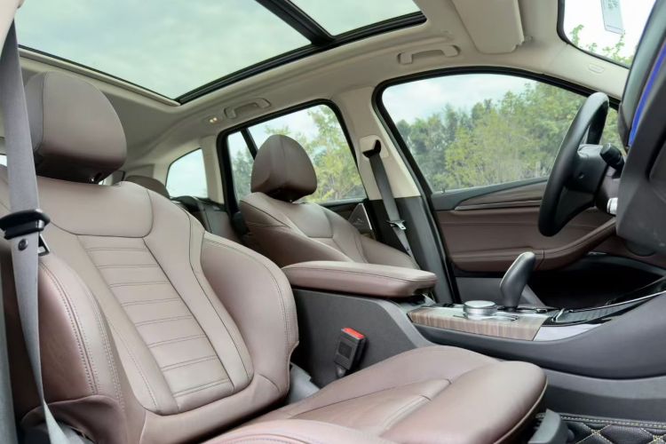 宝马X3 2020款 xDrive28i 豪华套装中控内饰7001