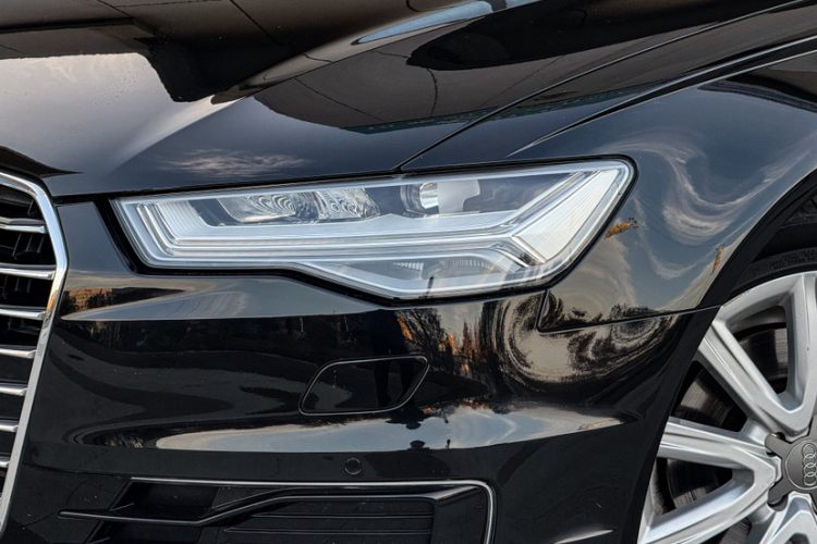 奥迪A6L 2018款 30周年年型 TFSI 进取型局部细节36