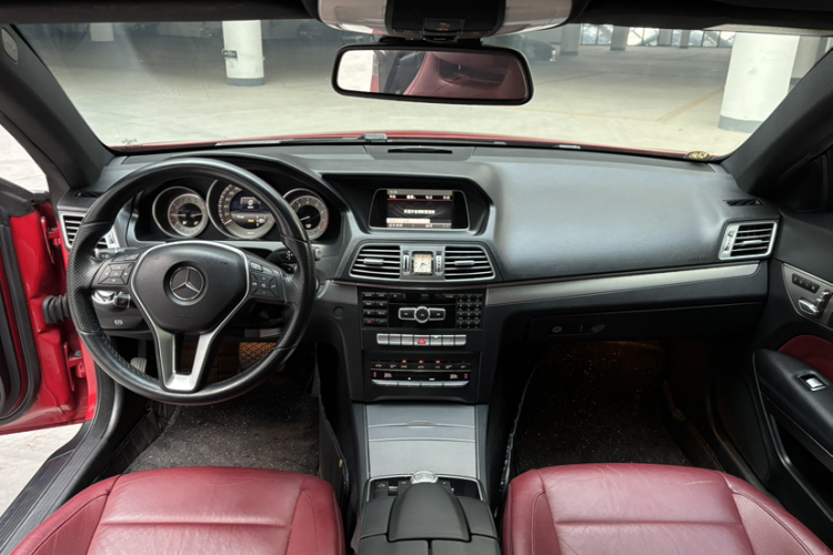 奔驰E级(进口) 2014款 E 200 轿跑版中控内饰7002