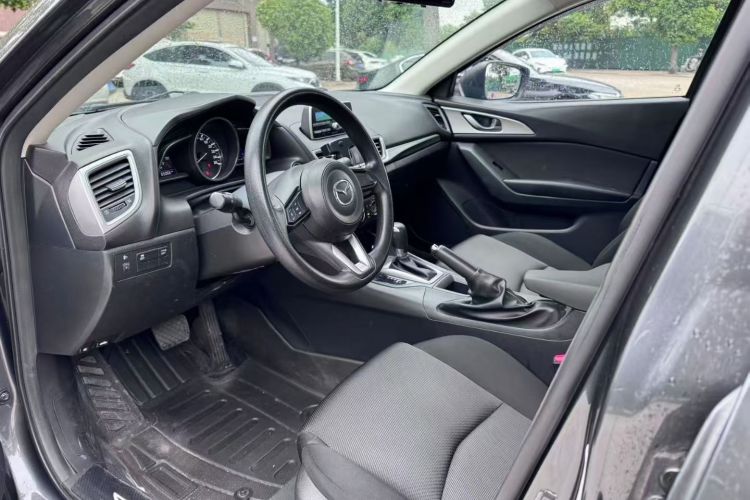 马自达3 昂克赛拉 2017款 三厢 1.5L 自动舒适型 国V中控内饰7005