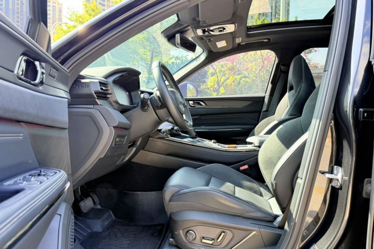 领克01 2021款 2.0TD 四驱暗夜版中控内饰7001