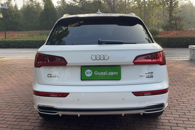 奥迪Q5L 2020款 改款 40 TFSI 荣享时尚型车身外观6006