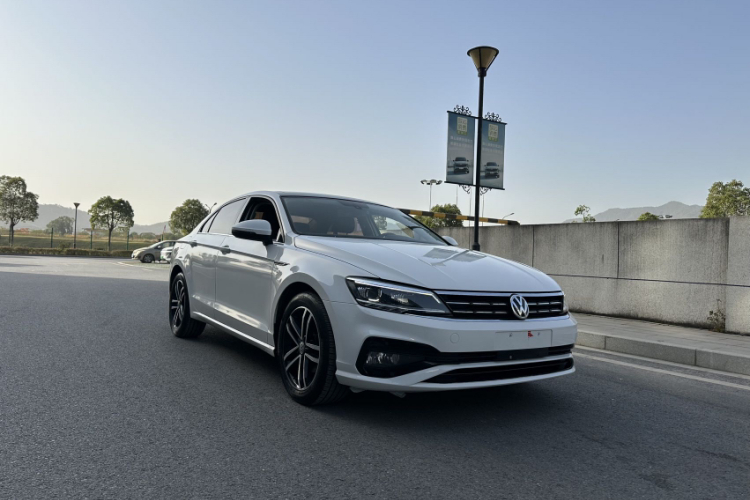 大众 凌渡 2019款 280TSI DSG舒适版 国VI车身外观6002