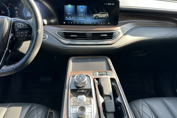 福特 领裕 2021款 EcoBoost 225 尊领型 6座中控内饰7004