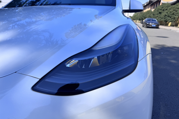 特斯拉 Model Y 2022款 Performance高性能全轮驱动版局部细节36