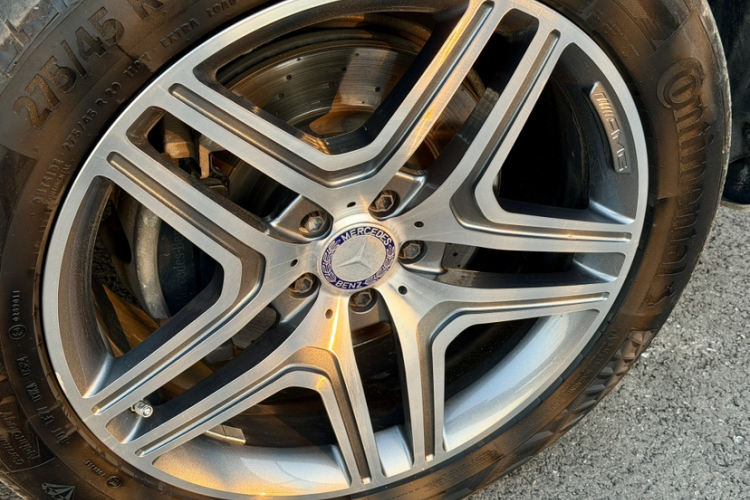 奔驰M级 2014款 ML 320 4MATIC局部细节9003