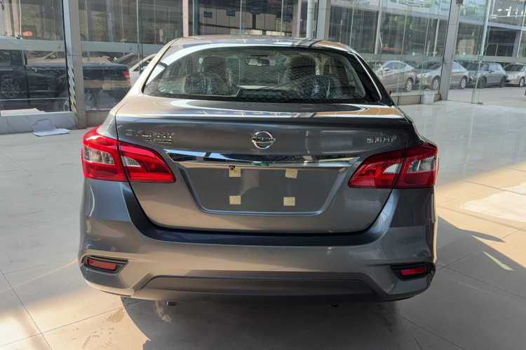 日产 轩逸 2024款 改款三 经典 1.6XE CVT舒适版车身外观6004