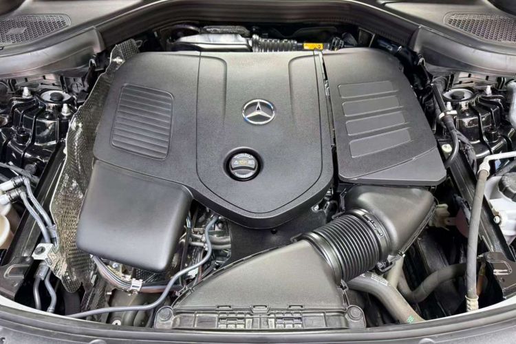 奔驰GLC 2023款 GLC 300 L 4MATIC 动感型 7座局部细节24