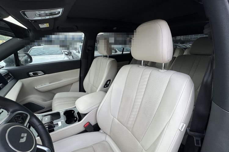 理想汽车 理想ONE 2020款 增程6座版中控内饰7003