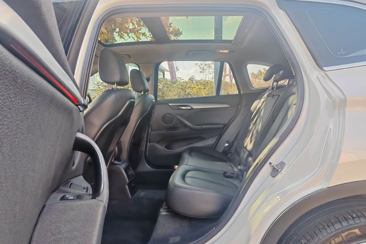 宝马X1 2018款 sDrive20Li 领先型中控内饰7003