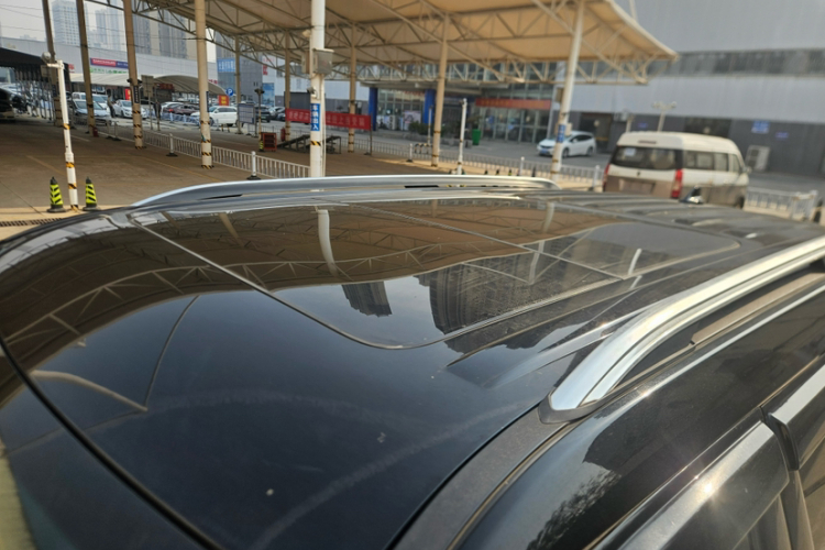 福特 探险者 2020款 EcoBoost 285 后驱风尚版 6座车身外观6011