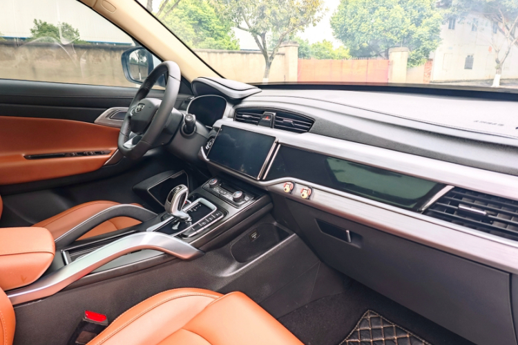 吉利汽车 博越 2021款 1.8TD DCT两驱亚运版车身外观6013