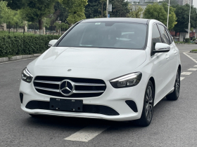 奔驰B级 2022款 改款 B 200 动感型