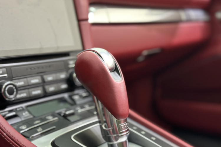 保时捷718 2020款 Boxster 2.0T中控内饰7002