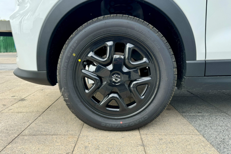 零跑汽车 零跑T03 2025款 310舒享版车身外观6011