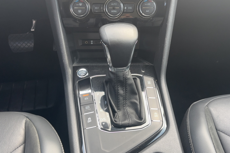 大众 途观L 2018款 380TSI 自动四驱豪华版局部细节18