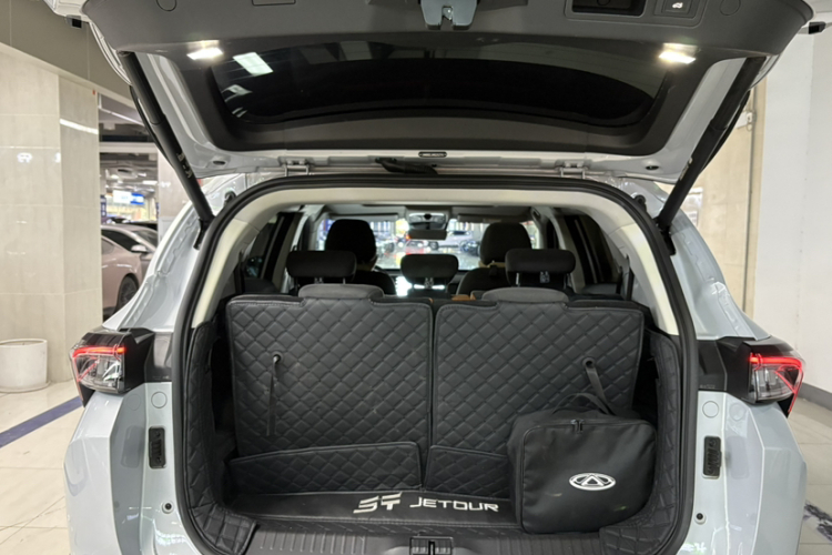 捷途山海L7 2024款 1.5T 120km ULTRA 7座局部细节23