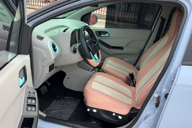 江铃集团新能源 易至EV2 2024款 201km 舒适型中控内饰7001