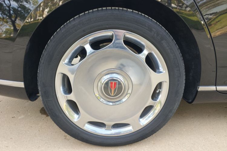 红旗H9 2020款 2.0T 智联旗畅版车身外观6014