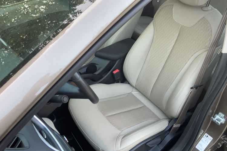 别克 英朗 2016款 15N 自动精英型局部细节19