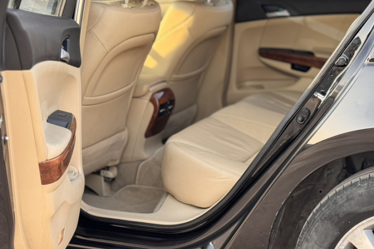 本田 雅阁 2012款 2.0L SE中控内饰7003