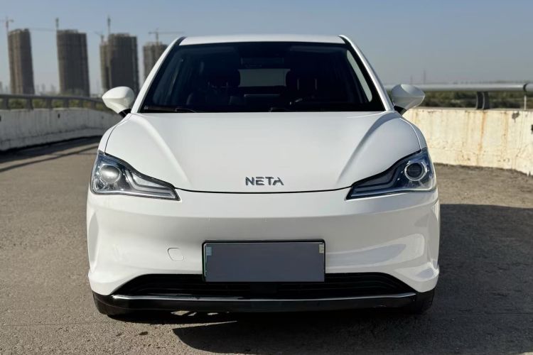 哪吒汽车 哪吒V 2022款 潮 400 Lite车身外观6001