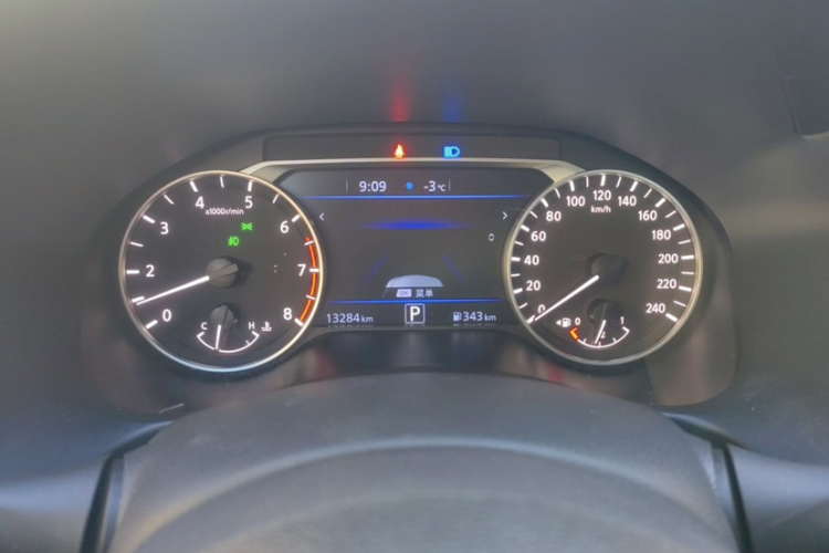 日产 天籁 2022款 2.0L XL-Upr 优享版中控内饰15