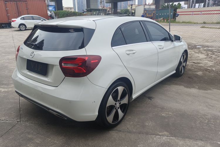 奔驰A级(进口) 2016款 A 200 时尚型车身外观6008