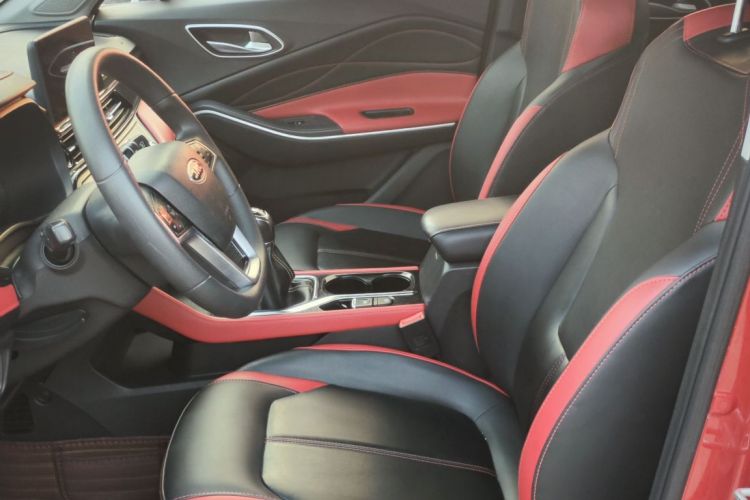 江汽集团 嘉悦X4 2020款 1.5T 手动精英型中控内饰7003