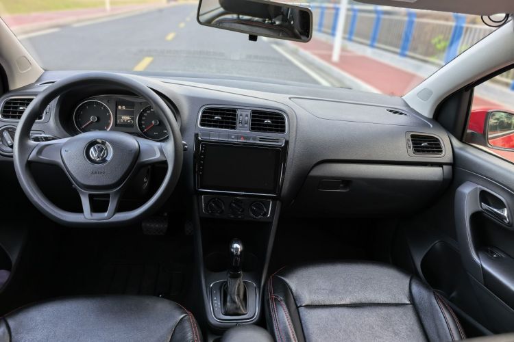 大众 Polo 2014款 1.6L 自动舒适版中控内饰7005