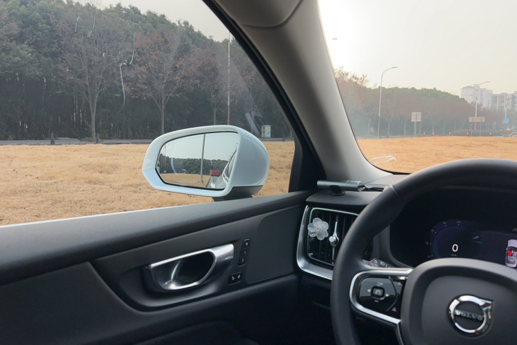 沃尔沃S60 2023款 B4 智远豪华版局部细节9001