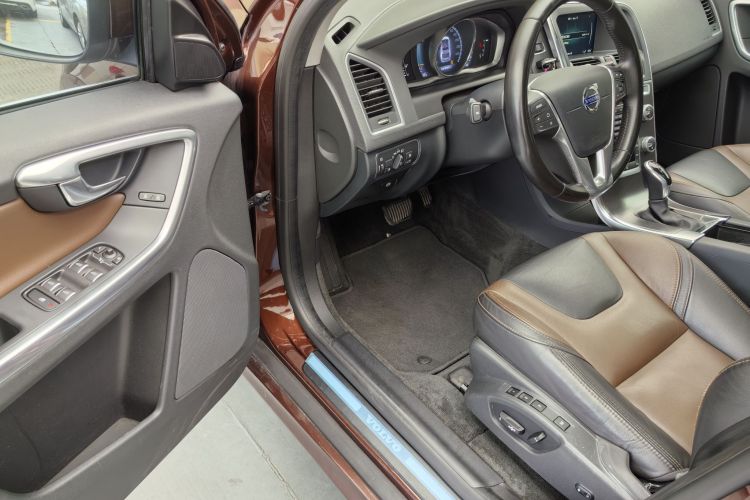 沃尔沃XC60 2016款 T5  智远版车身外观6009