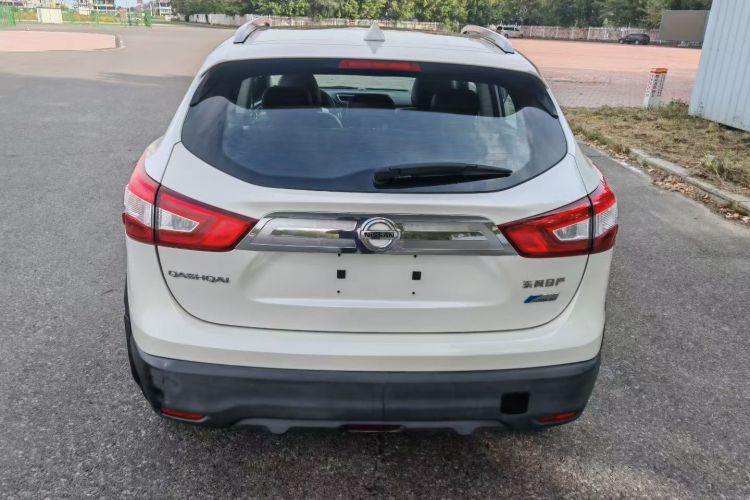 日产 逍客 2016款 2.0L CVT豪华版车身外观6004