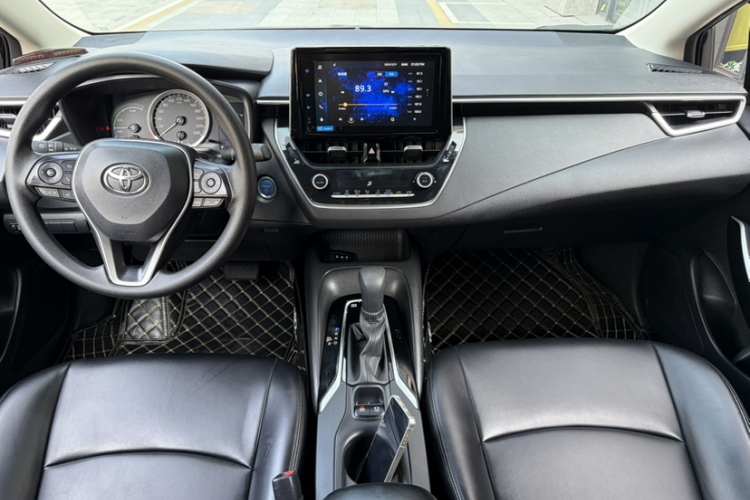 丰田 卡罗拉 2021款 双擎 1.8L E-CVT精英版中控内饰7008