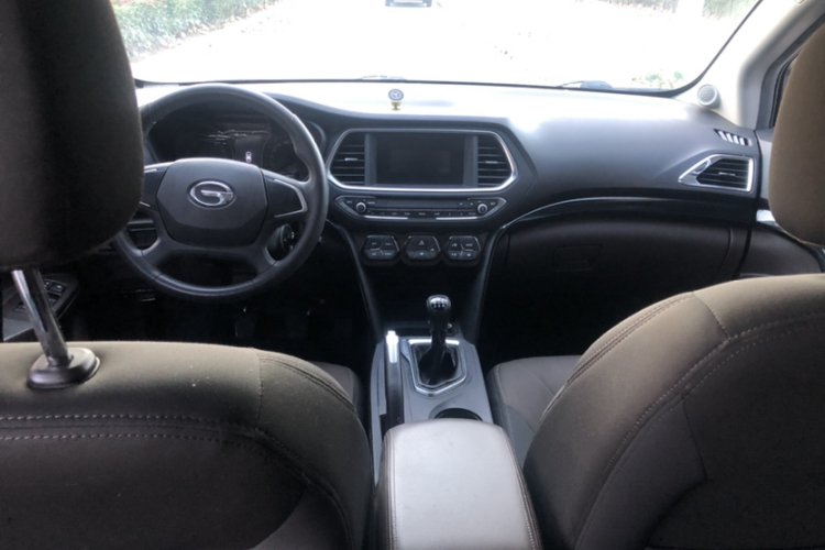 广汽传祺 传祺GS4 2015款 200T 手动舒适版中控内饰7001