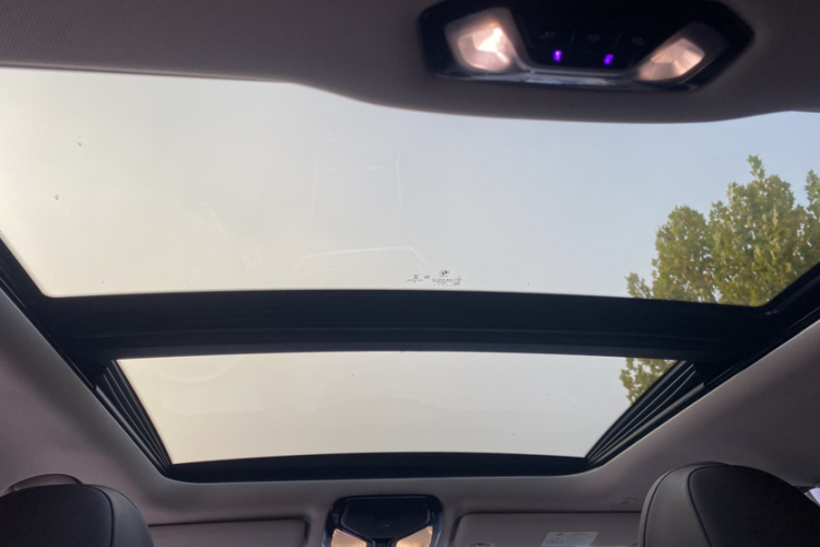 宝马3系 2020款 325Li 首发版局部细节22