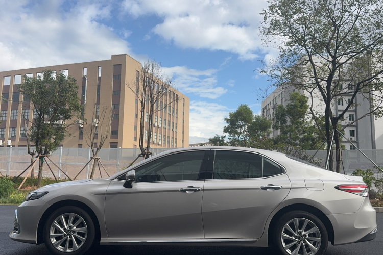 丰田 凯美瑞 2023款 2.0G 豪华版车身外观6003